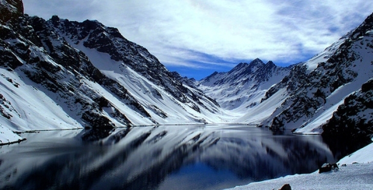 Laguna Inca. Aguas Mí­sticas en plena Cordillera.