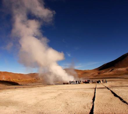 Journey and Excursion to San Pedro de Atacama, Moon Valley - Highland Lagoons - Geyser (5 days/ 4 nights)